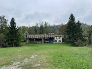 4 bedrooms House in Montesegale, Italy No. 72981