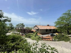 5 bedrooms Villa in Tuoro sul Trasimeno, Italy No. 89473