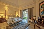 6 bedrooms Villa in Tamarin, Mauritius No. 218 - Image 2