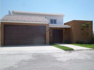 3 bedrooms House in Playa Vicente, Mexico No. 154518