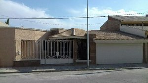 3 bedrooms House in Playa Vicente, Mexico No. 168809