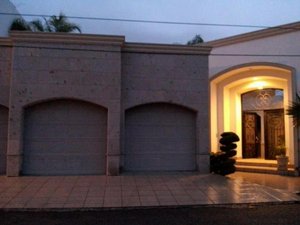 3 bedrooms House in Playa Vicente, Mexico No. 178411