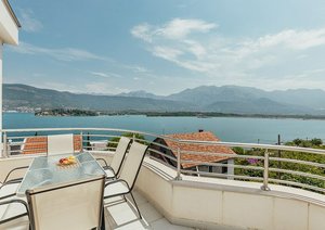 2 bedrooms Apartment in Tivat, Montenegro No. 59