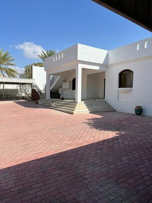 7 bedrooms Villa in Al Qurm, Oman No. 1094