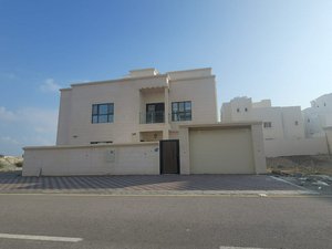 6 bedrooms Villa in Muscat, Oman No. 1130