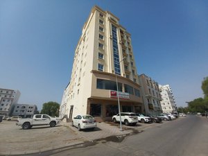 2 bedrooms Apartment in Al Ghubra, Oman No. 1317