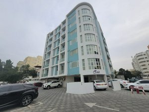 4 bedrooms Apartment in Muscat, Oman No. 1330