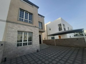 5 bedrooms Villa in Muscat, Oman No. 1332