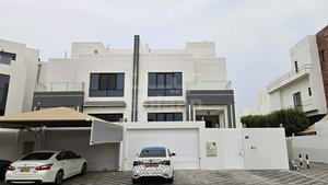 5 bedrooms Property in As Sib, Oman No. 135