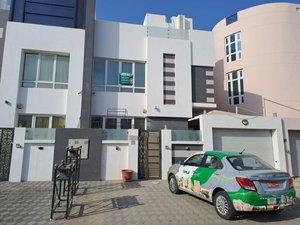 4 bedrooms Villa in Muscat, Oman No. 1383