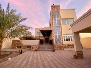 5 bedrooms Villa in Muscat, Oman No. 1387