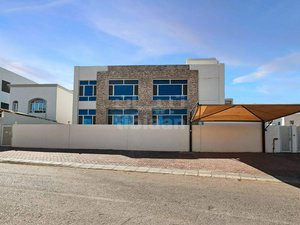 7 bedrooms Villa in Al Ansab, Oman No. 229