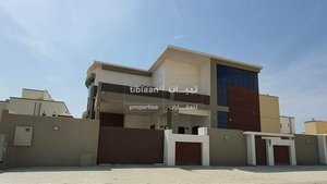 4 bedrooms Villa in As Sib, Oman No. 312