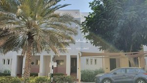 3 bedrooms Duplex in Muscat, Oman No. 315