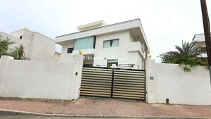 8 bedrooms Villa in Muscat, Oman No. 322