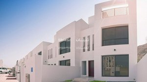 3 bedrooms Duplex in Muscat, Oman No. 335