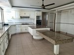 3 bedrooms Apartment in Panama City, Panama No. 9 - Image 4