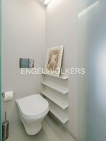 Studio in Lisbon, Portugal No. 136223 - Image 9