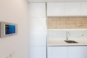 4 bedrooms Villa in Almada, Portugal No. 140016