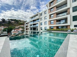 6 bedrooms Penthouse in Funchal, Portugal No. 176703