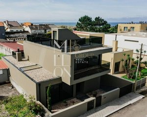 3 bedrooms House in Vila Nova de Gaia, Portugal No. 18054