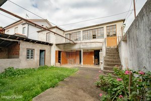 3 bedrooms House in Miranda do Corvo, Portugal No. 181774