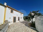 4 bedrooms House in Santo Antonio das Areias, Portugal No. 182285 - house in Portugal
