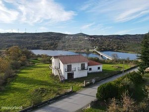 3 bedrooms House in Lamego, Portugal No. 185557