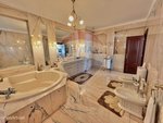7 bedrooms House in Viana do Castelo, Portugal No. 186695 - Image 10