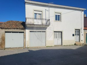 2 bedrooms House in Figueira de Castelo Rodrigo, Portugal No. 186995