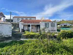 1 bedroom House in Lajes das Flores, Portugal No. 187348