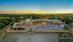 3 bedrooms Villa in Faro, Portugal No. 1982