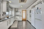4 bedrooms Apartment in Porto, Portugal No. 40647 - Image 3