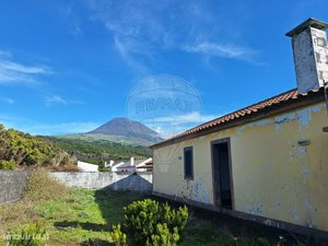 3 bedrooms House in Madalena, Portugal No. 44216