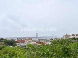 Land in Lisbon, Portugal No. 76468