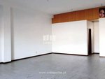 74m² Commercial property in Viana do Castelo, Portugal No. 82905 - Image 18