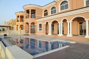 6 bedrooms Villa in The Pearl, Qatar No. 157