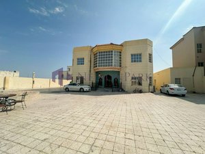 8 bedrooms Villa in Doha, Qatar No. 431