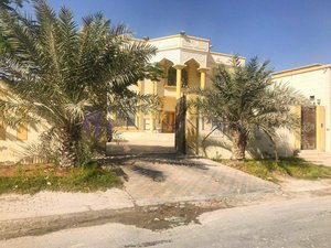 6 bedrooms Villa in Doha, Qatar No. 456
