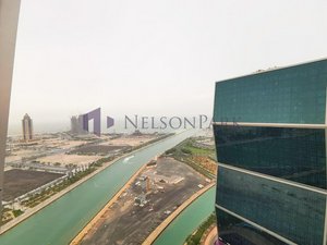 3 bedrooms Apartment in Doha, Qatar No. 478