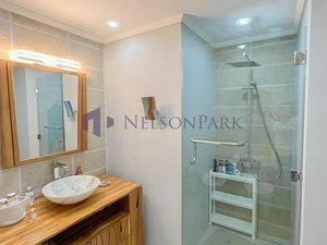 3 bedrooms Apartment in Doha, Qatar No. 488