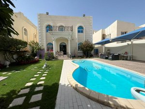 6 bedrooms Villa in Doha, Qatar No. 691