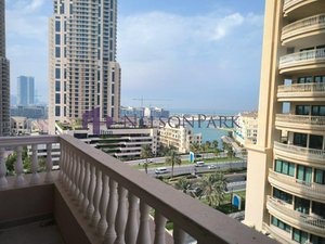 3 bedrooms Apartment in Doha, Qatar No. 884