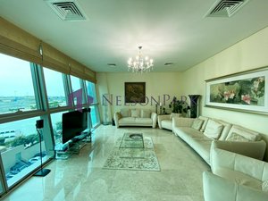 3 bedrooms Apartment in Doha, Qatar No. 904