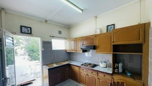 5 bedrooms Villa in Le Port, Reunion No. 23