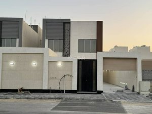 5 bedrooms Villa in Khobar, Saudi Arabia No. 275