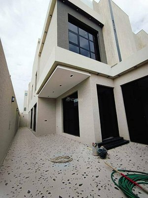 5 bedrooms Villa in Riyadh, Saudi Arabia No. 463