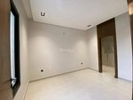 4 bedrooms Apartment in Riyadh, Saudi Arabia No. 776 - apartment in Saudi Arabia