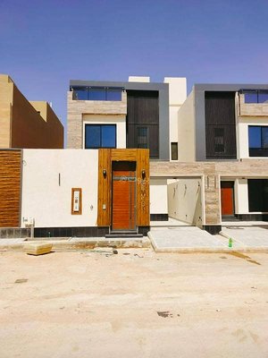 5 bedrooms Villa in Riyadh, Saudi Arabia No. 860