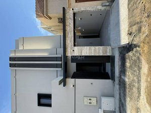 5 bedrooms Villa in Riyadh, Saudi Arabia No. 894